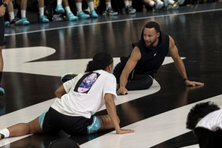 库里训练营Day3：沉浸式体验库里的赛前热身准备过程