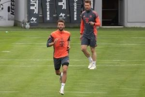 其实不想走！图片报：温哥华白浪放假，穆勒叕回到拜仁基地训练