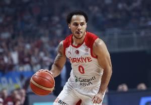 曾在NBA效力4个赛季！拉金13中7高效得23分2板9助 轰中5记三分