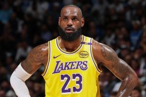 马健：詹姆斯加盟任何队时情况都会非常完美 看联盟是否补偿湖人