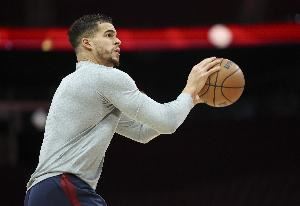 疯狂出手！小波特20中12砍下34分10板3助 三分球11投6中