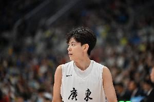 真核心!杨舒予18中9&三分10中4砍下22分3助 末节连砍8分定胜局